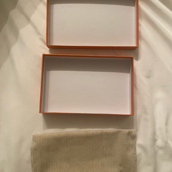 Hermès box ( bracelet not included) - Picture 2 of 3